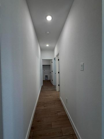 4819 Legends Bay Drive, Baytown, TX 77523