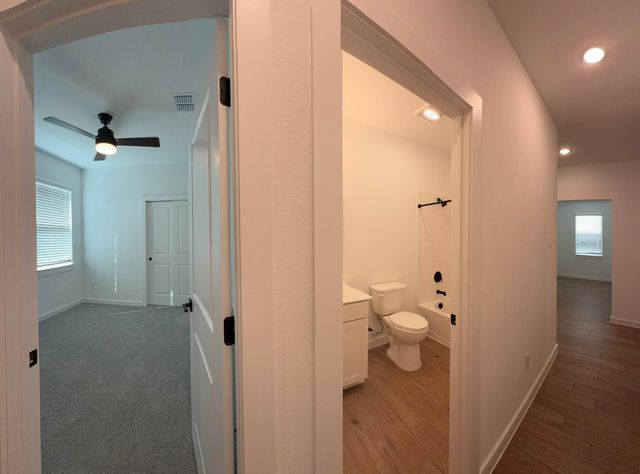 4819 Legends Bay Drive, Baytown, TX 77523