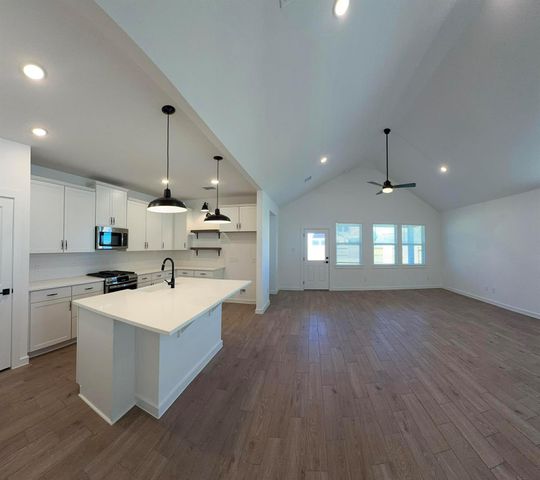 4819 Legends Bay Drive, Baytown, TX 77523