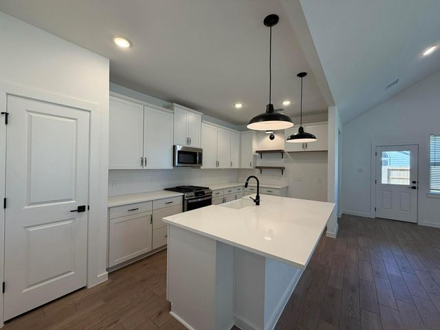 4819 Legends Bay Drive, Baytown, TX 77523