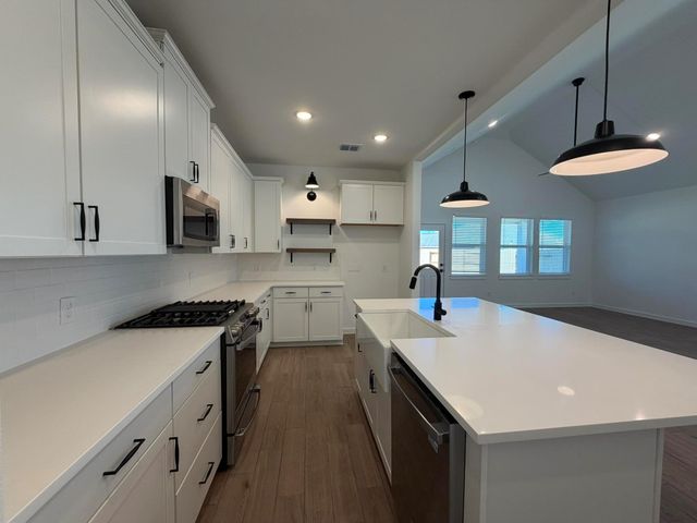 4819 Legends Bay Drive, Baytown, TX 77523