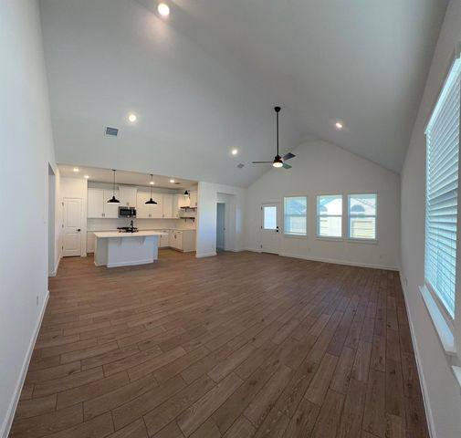 4819 Legends Bay Drive, Baytown, TX 77523