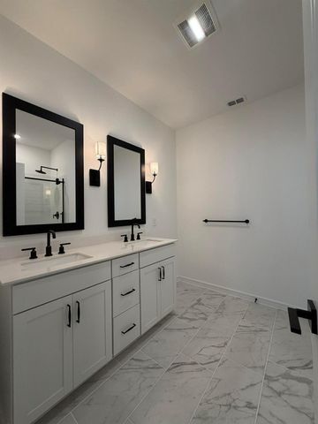 4819 Legends Bay Drive, Baytown, TX 77523