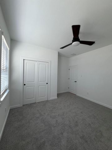 4819 Legends Bay Drive, Baytown, TX 77523