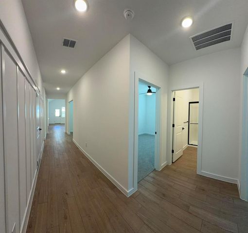 4819 Legends Bay Drive, Baytown, TX 77523