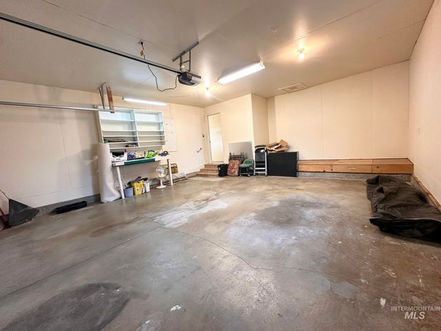 551 Park Meadows Cir, Twin Falls, ID 83301