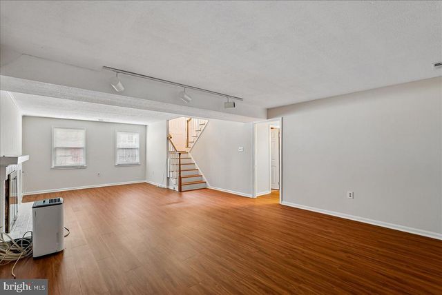 4821 KING SOLOMON DR, Annandale, VA 22003
