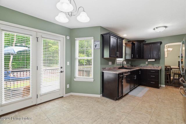 5528 Village Ln, Memphis, IN 47143