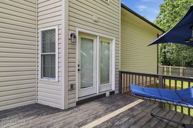 5528 Village Ln, Memphis, IN 47143