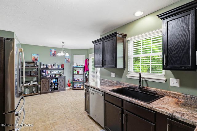 5528 Village Ln, Memphis, IN 47143