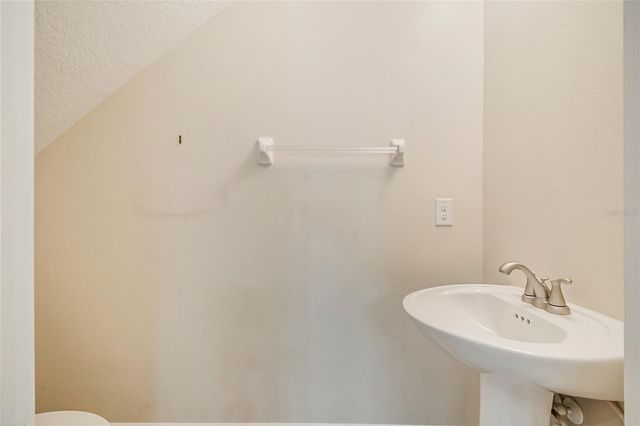 8221 ROSEVILLE ROAD, Davenport, FL 33896