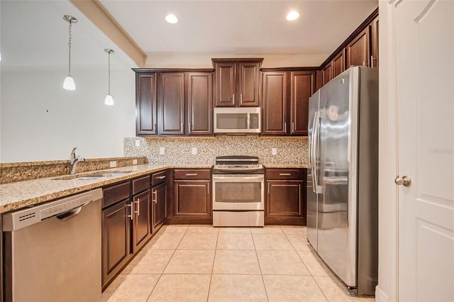 8221 ROSEVILLE ROAD, Davenport, FL 33896