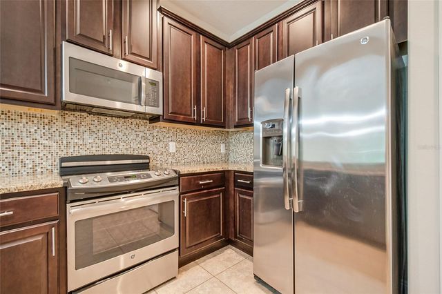 8221 ROSEVILLE ROAD, Davenport, FL 33896