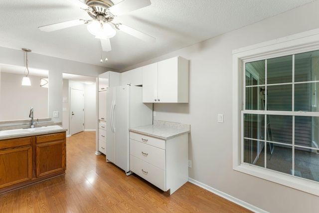 10924 Rhode Island Avenue S, Bloomington, MN 55438