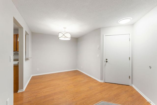 10924 Rhode Island Avenue S, Bloomington, MN 55438
