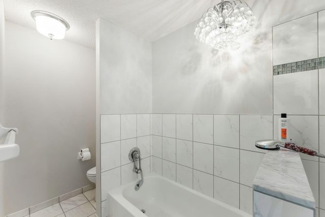 10924 Rhode Island Avenue S, Bloomington, MN 55438