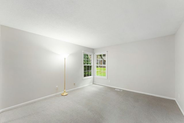 10924 Rhode Island Avenue S, Bloomington, MN 55438