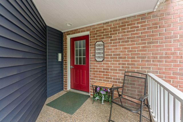 10924 Rhode Island Avenue S, Bloomington, MN 55438