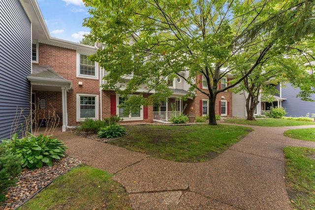 10924 Rhode Island Avenue S, Bloomington, MN 55438