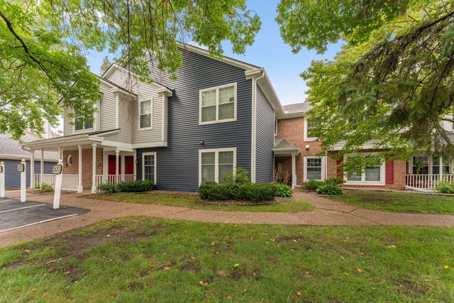 10924 Rhode Island Avenue S, Bloomington, MN 55438