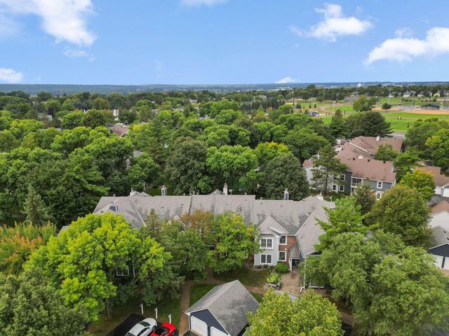 10924 Rhode Island Avenue S, Bloomington, MN 55438