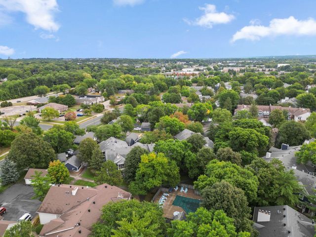 10924 Rhode Island Avenue S, Bloomington, MN 55438