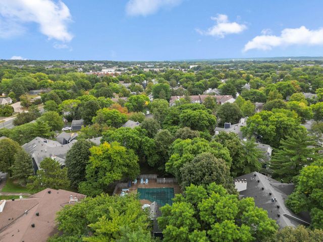 10924 Rhode Island Avenue S, Bloomington, MN 55438