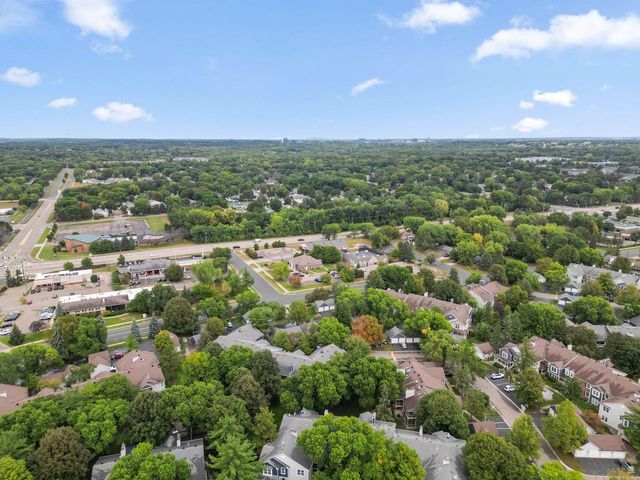 10924 Rhode Island Avenue S, Bloomington, MN 55438