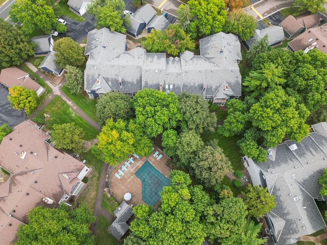 10924 Rhode Island Avenue S, Bloomington, MN 55438
