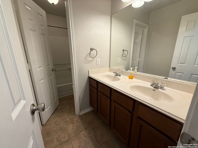 122 Carmel, Cibolo, TX 78108