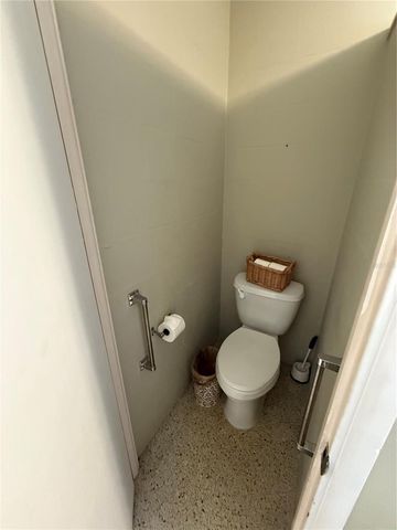 6160 30TH AVENUE N, St Petersburg, FL 33710