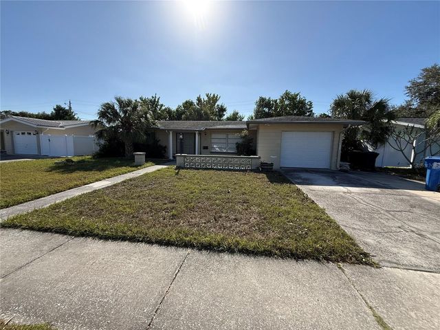 6160 30TH AVENUE N, St Petersburg, FL 33710