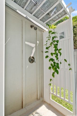 142C Maluniu Avenue, Kailua, HI 96734