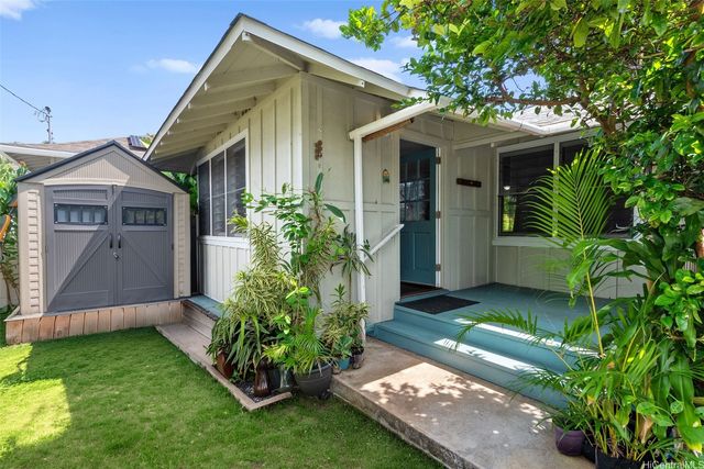 142C Maluniu Avenue, Kailua, HI 96734
