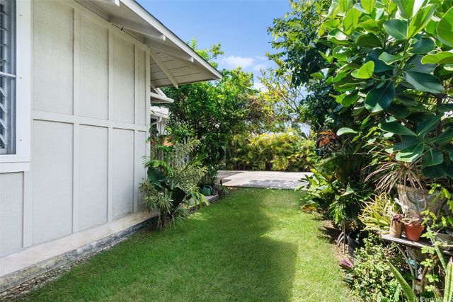 142C Maluniu Avenue, Kailua, HI 96734