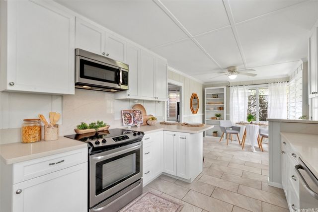 142C Maluniu Avenue, Kailua, HI 96734