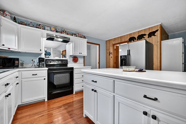 1170 Winchester Creek, Young Harris, GA 30582