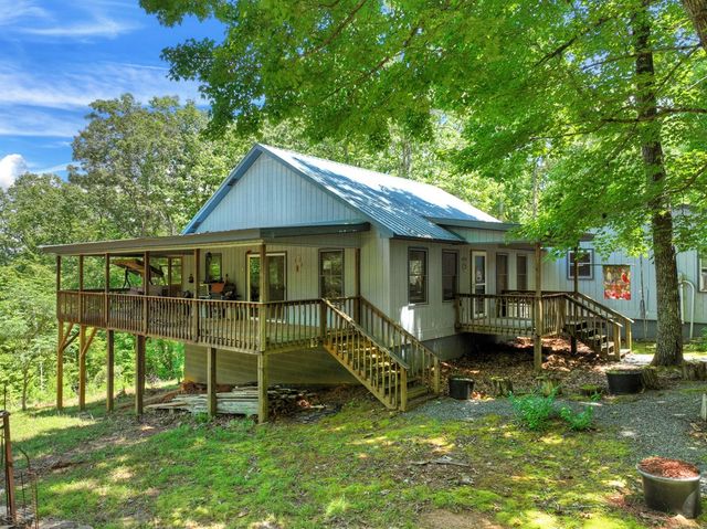 1170 Winchester Creek, Young Harris, GA 30582