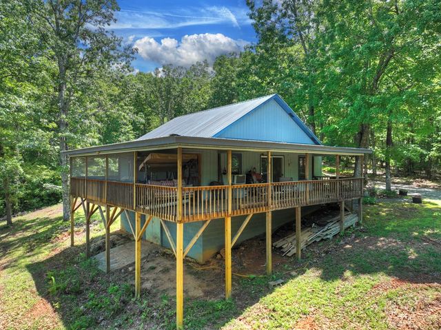 1170 Winchester Creek, Young Harris, GA 30582