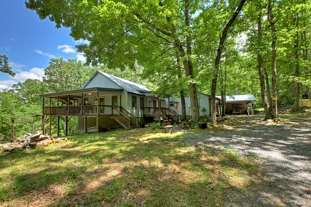 1170 Winchester Creek, Young Harris, GA 30582