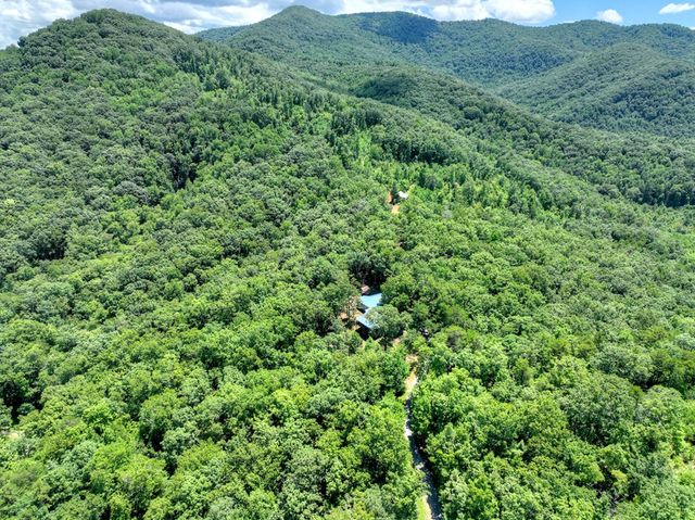 1170 Winchester Creek, Young Harris, GA 30582