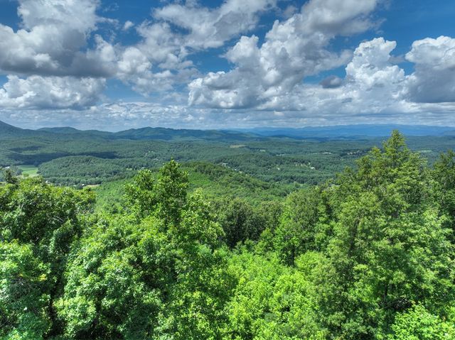 1170 Winchester Creek, Young Harris, GA 30582