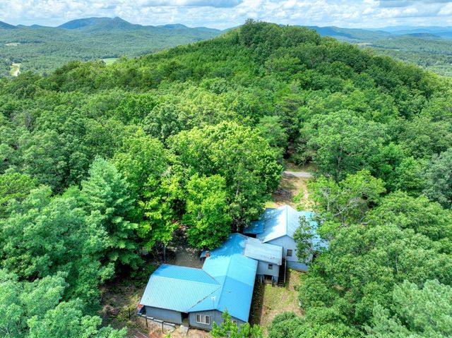 1170 Winchester Creek, Young Harris, GA 30582