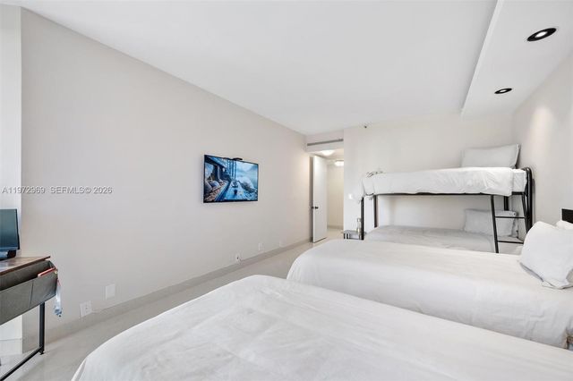 19500 Turnberry Way 5F, Aventura, FL 33180