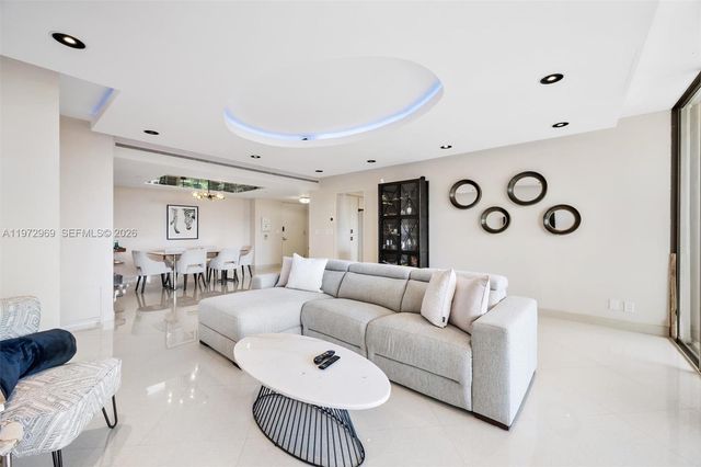 19500 Turnberry Way 5F, Aventura, FL 33180