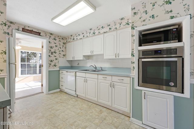 226 RIVER Drive, East Palatka, FL 32131