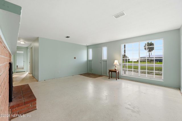 226 RIVER Drive, East Palatka, FL 32131