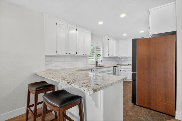 2325 Rio Verde Dr, Riverbank, CA 95367