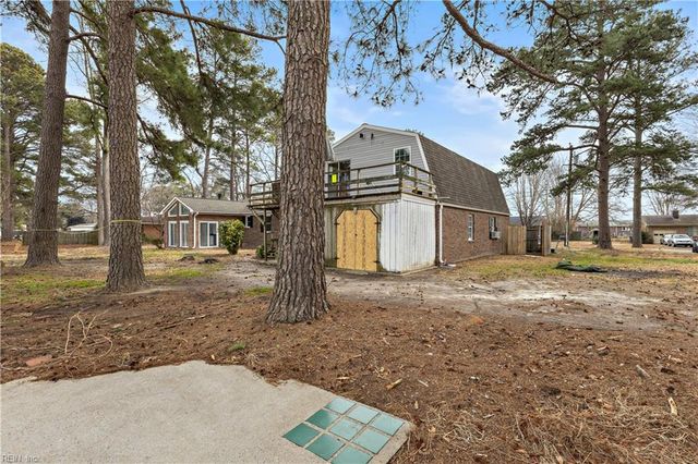 3025 Woodlawn DR, Suffolk, VA 23434
