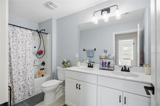 47 LUMBER JACK TRAIL, Palm Coast, FL 32137